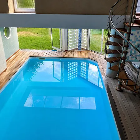Grande Avec Piscine Interieure Pousada